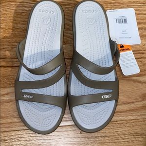 Crocs Patricia sandal khaki/pearl